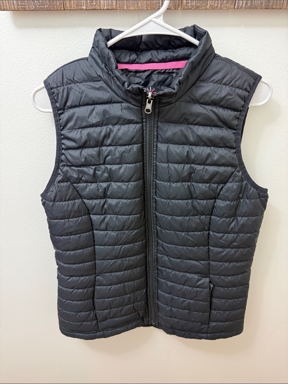 Black Quilted Puffer Vest with Stand Collar - Picture 4 of 7